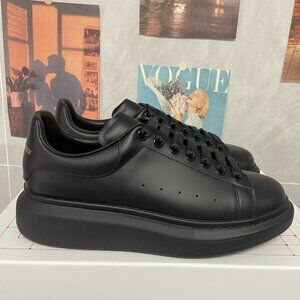 Alexander McQueen Black sneakers